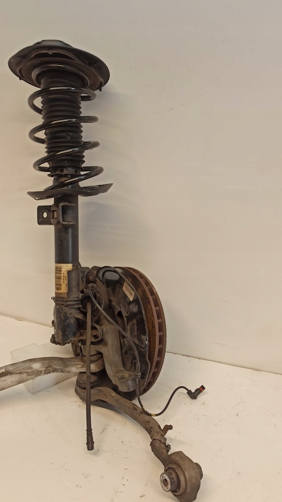 фото №8, Mercedes w212 поворотный кулак левый перед 2.2cdi