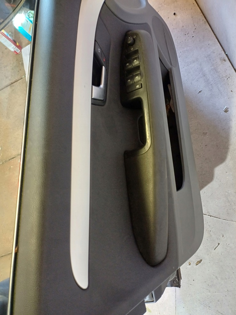 фото №10, Дверь левая перед seat exeo 12r. код лакокрасочного покрытия lz9y