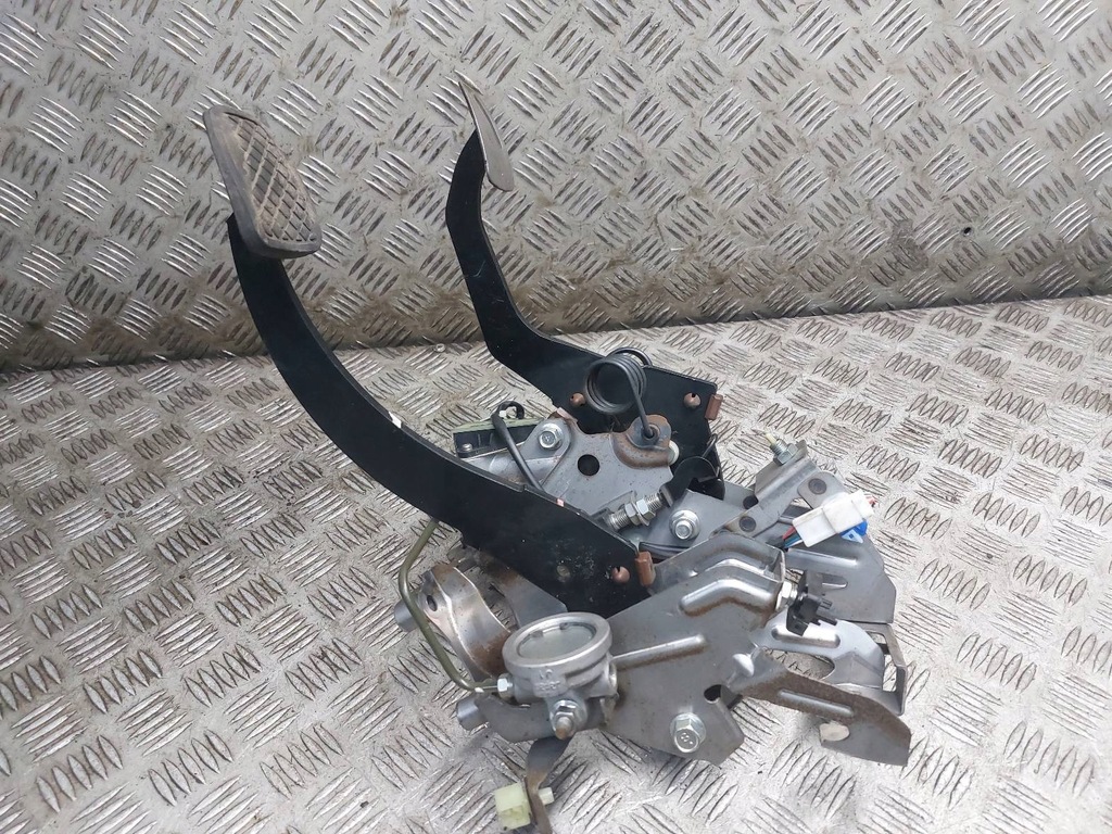 фото №6, Комплект педалей каркас subaru legacy v 2.0 dohc