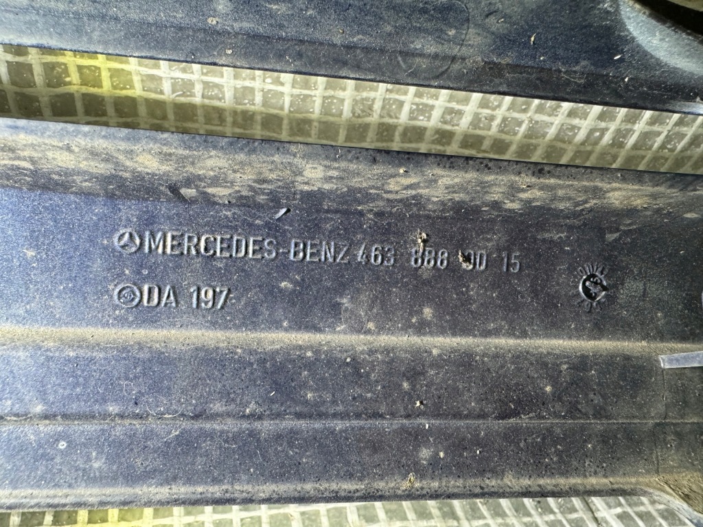 фото №4, Mercedes gklasa w463 решітка радіатора панель фари правий