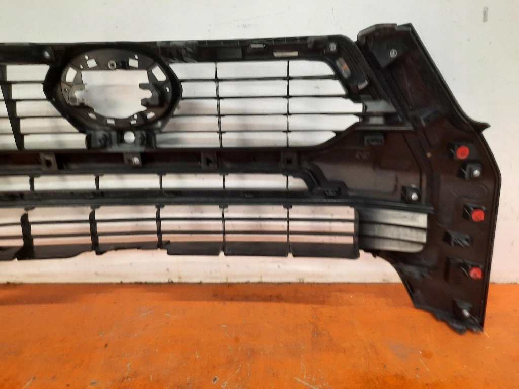 фото №9, Toyota hilux viii 15- решітка бампера перед решітка радіатора решітка радіатора 53100yp751