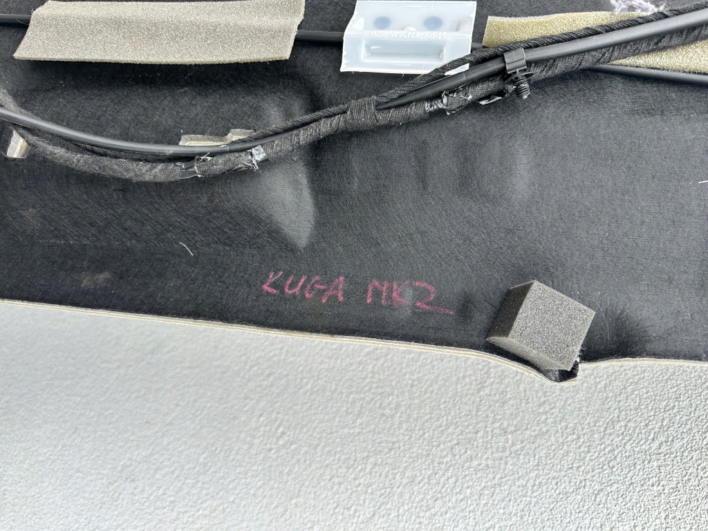 Kuga mk2 стеля Недорого