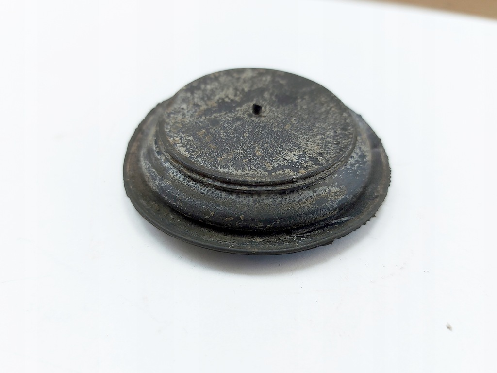 фото №2, Заглушка резиновый элемент крышка стены перегородки audi a6 c5