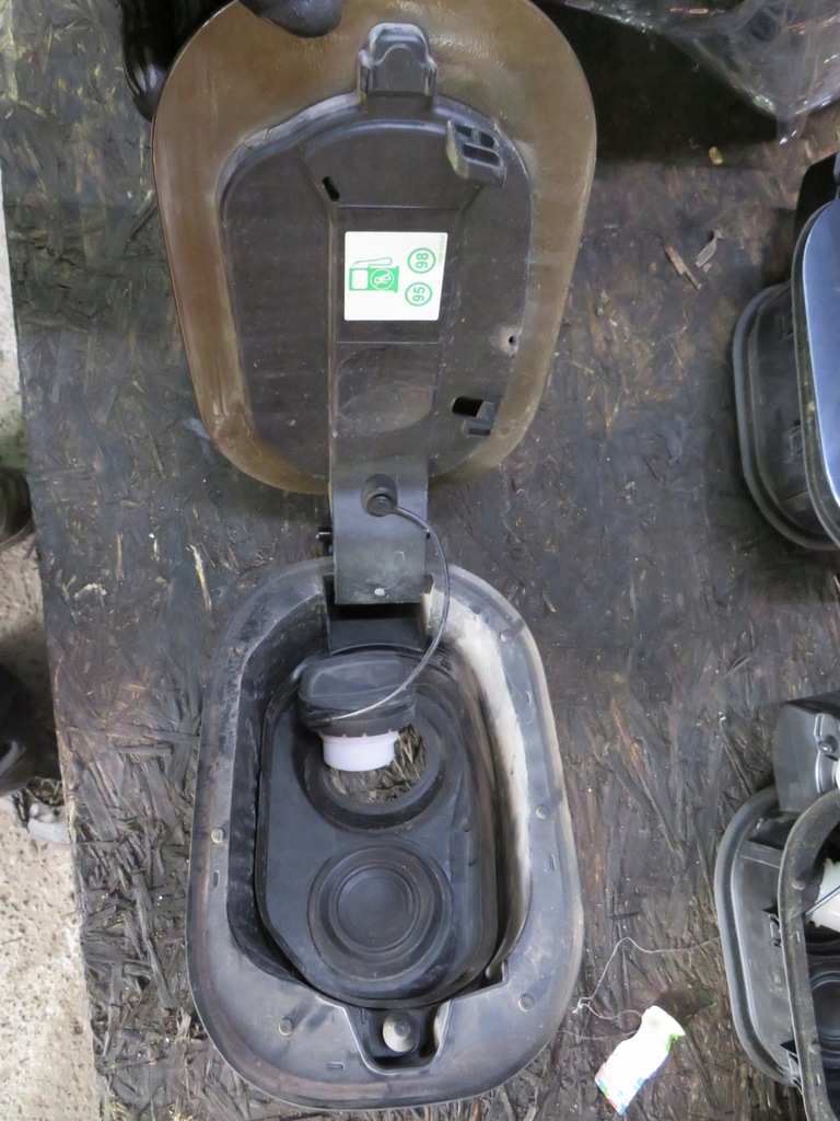 фото №2, Кришка заливної пального renault kadjar