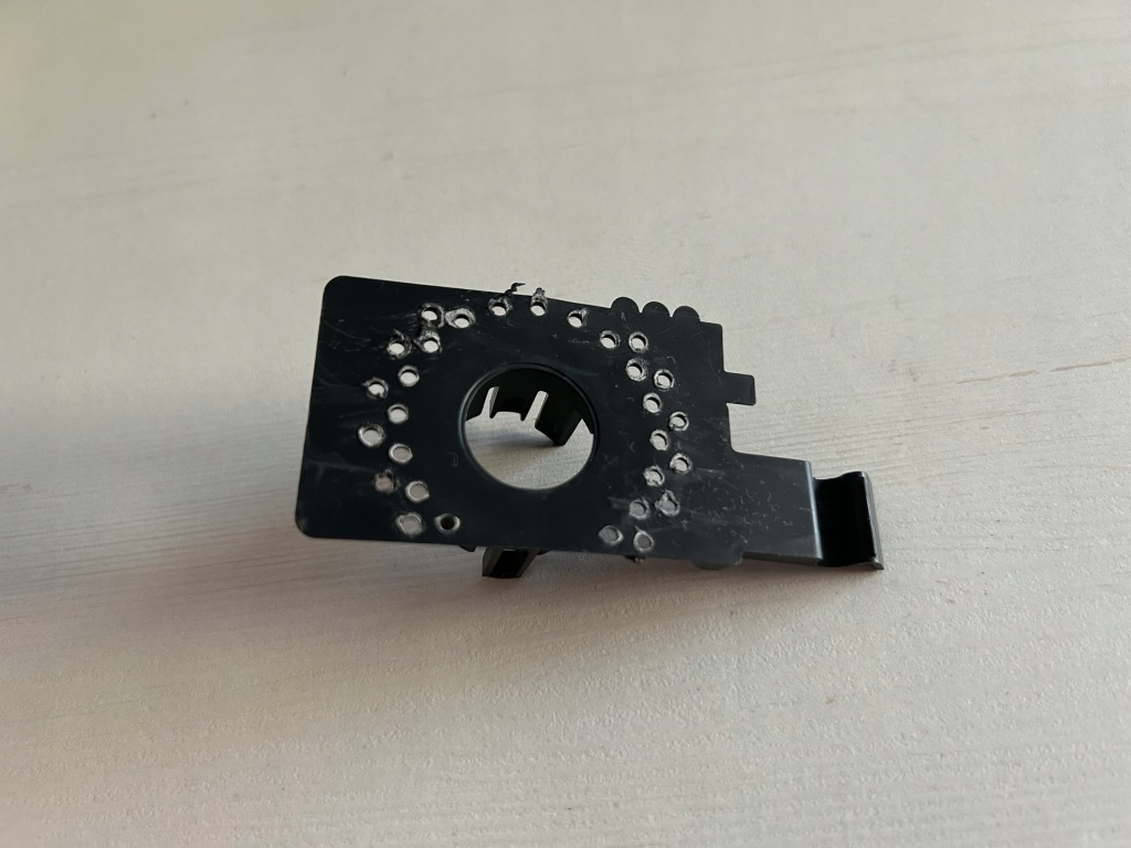 фото №1, Mercedes klasa b w247 стандарт 18-23 корзина датчика pdc левый внутренний оригинальный номер