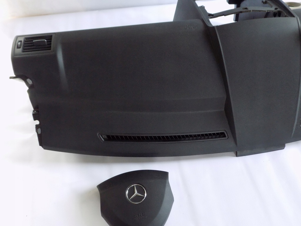 фото №8, Mercedes w169 приборная панель приборная консоль приборная панель war