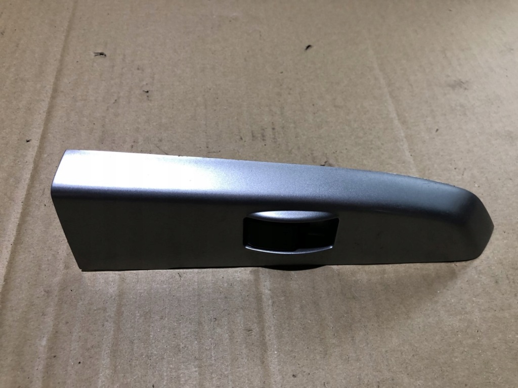 фото №1, Панель переключатель стекло toyota hilux 74271-0k090