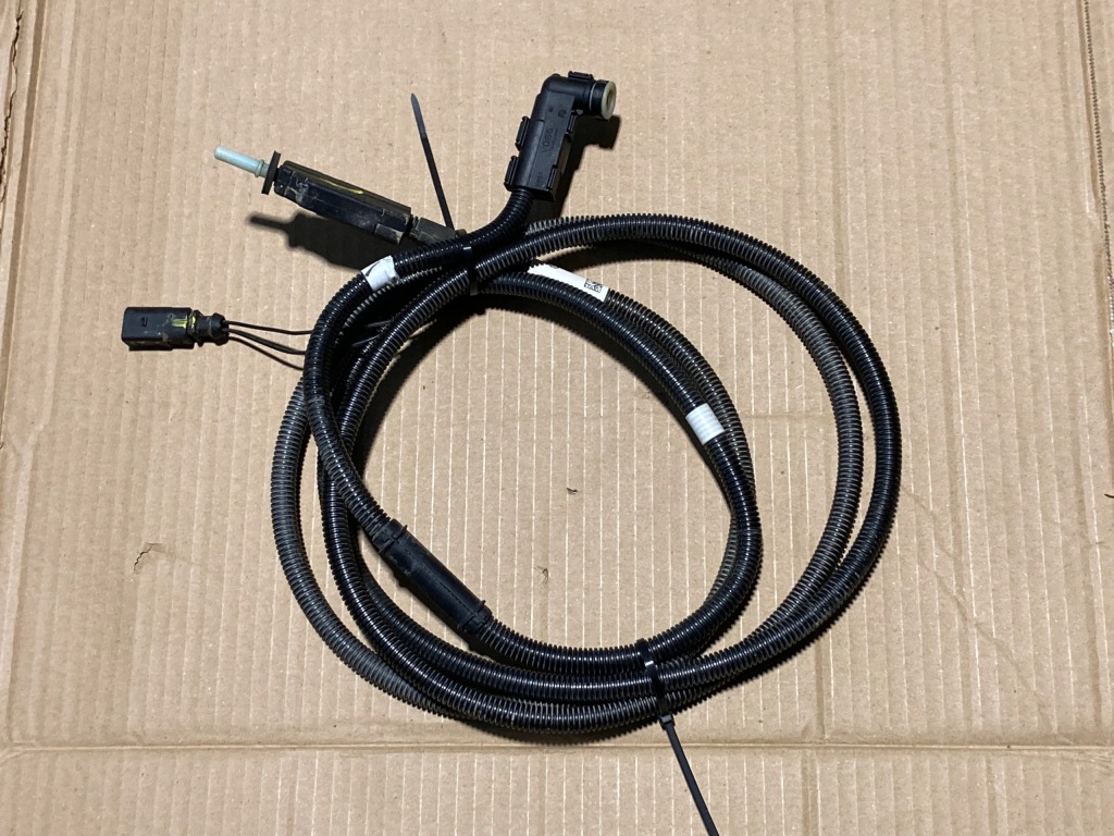 фото №1, Трубка ad blue skoda kodiaq 5qf131984ab