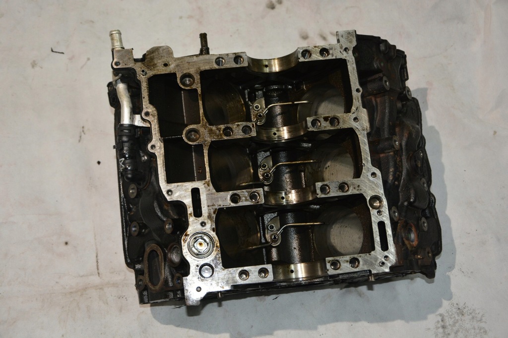 фото №8, Блок двигуна cjm 3,0tdi 059011et touareg audi q7