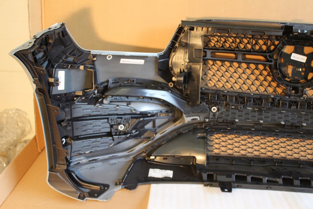 Бампер перед передній оригінал колір 956 mercedes gle рестайлінг  167 w167 Зі Шроту