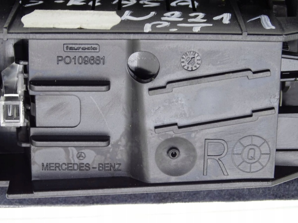 фото №4, Mercedes s w221 05-13 пепельница дверь правый задняя