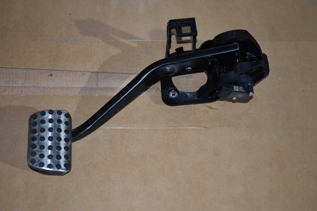 фото №1, Педаль тормоза mercedes w167 x167 1