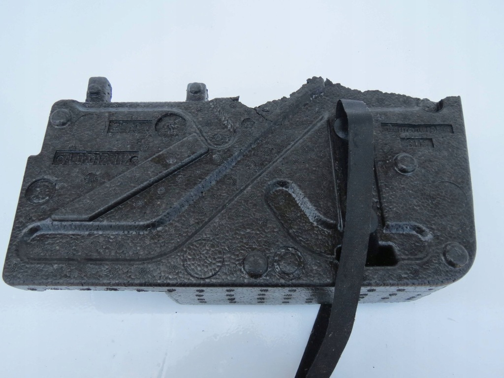 фото №7, Вкладиш піна багажника porsche cayenne 7l0012112