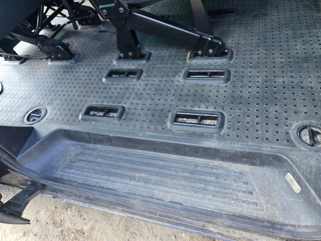 фото №11, Volkswagen t6 caravelle сиденья заднее сиденье обивка потолок стекло комплект