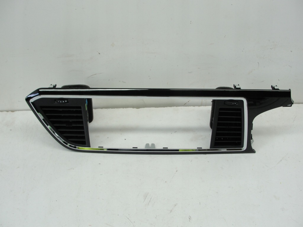 фото №1, Панель рамка радіо seat ateca 2016- 576820951 byy чорний блиск