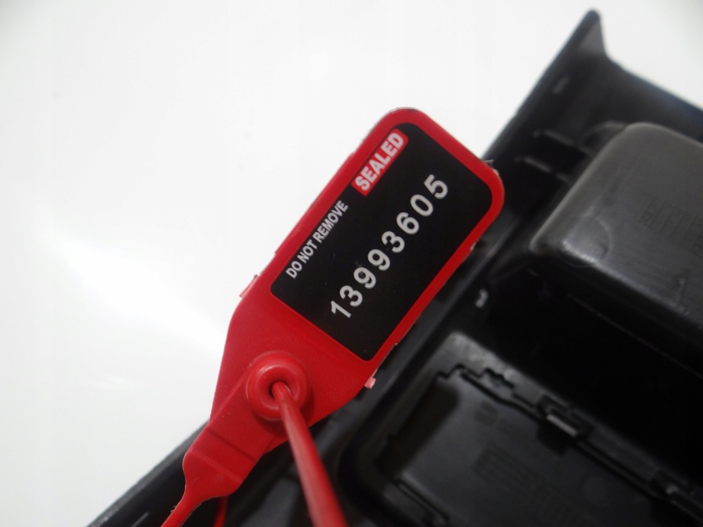 фото №8, Бардачок туннель среднего bmw x3 f25 9184479