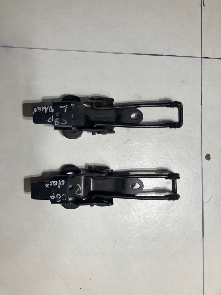 фото №1, Крепление крыша c3 citroen plurier