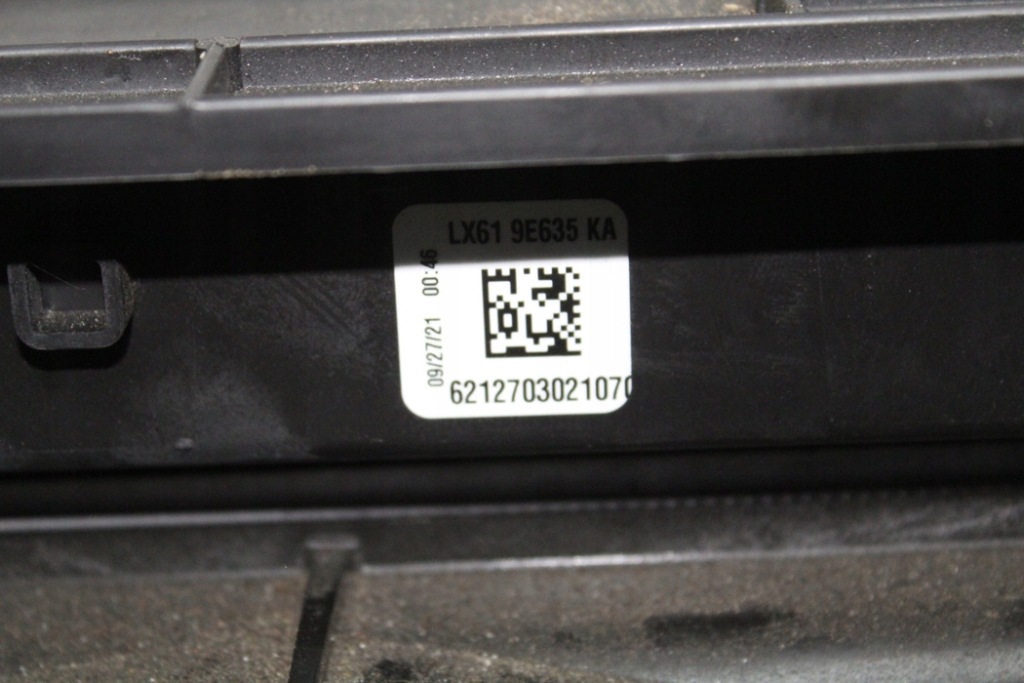 Комплектный  ремень передний ford kuga 3 dfk lx618c607bc 2.5l hybrid 165kw Цена