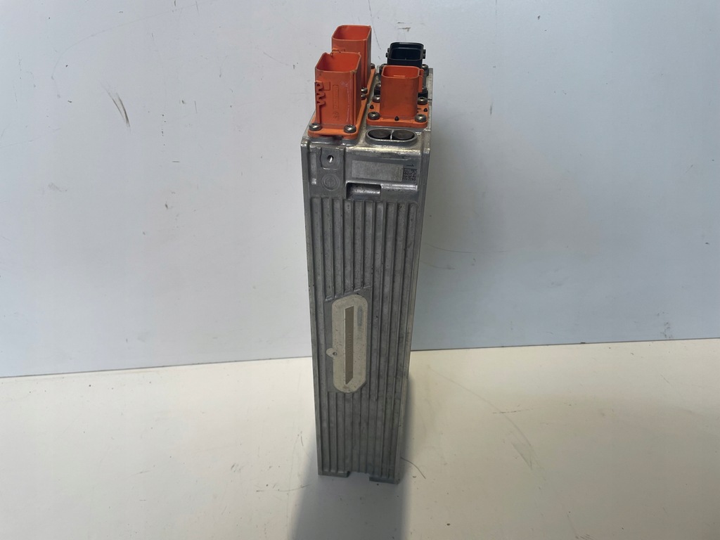 фото №5, Блок управления напряжения зарядки porsche taycan