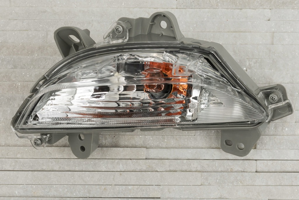 фото №11, Поворотник / поворотник передний правый b45a51350a mazda 3 iii bm 2014-2016