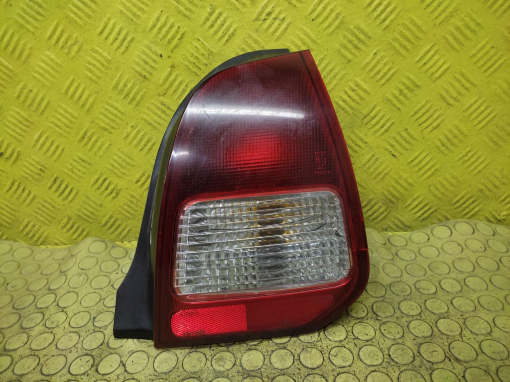 Купить Mitsubishi colt v фара правая  задний 0431679