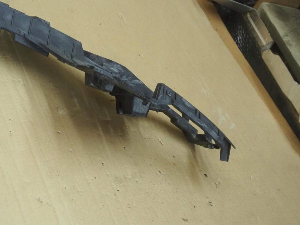 фото №10, Направляющая бампера заднего audi q2 81a 81a807385a