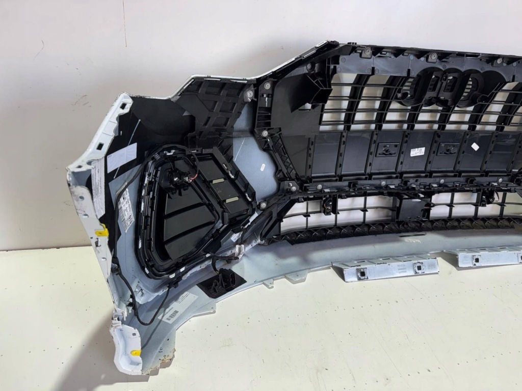 Audi q3 83a s-line бампер перед передній 4xpdc kompletny Недорого