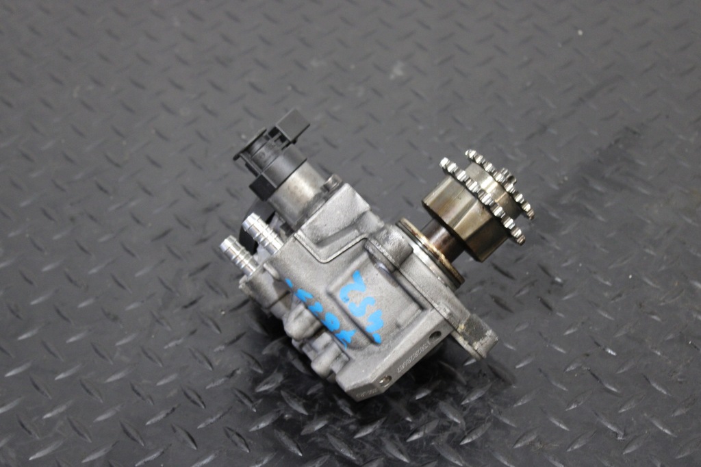 фото №1, Насос впрыскная mini clubman r55 n47 7823452