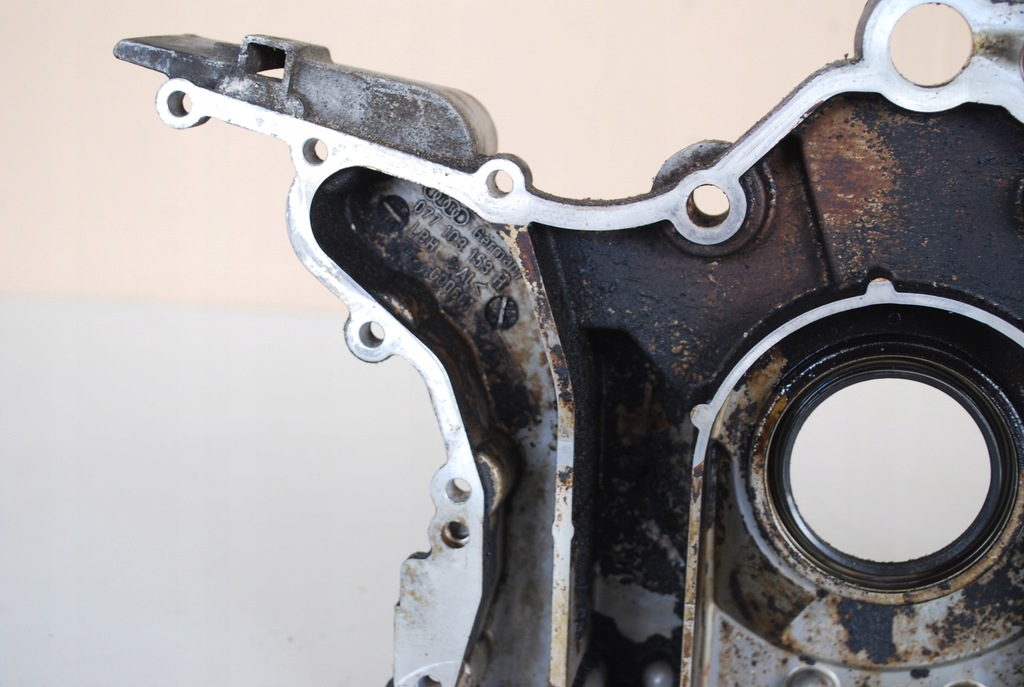 фото №10, Корпус захист вала audi a8 d2 4.2 077103153h