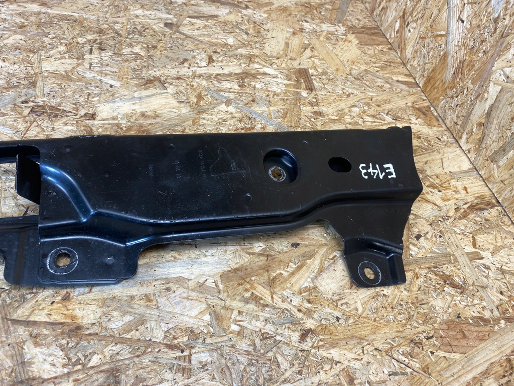 фото №8, Кронштейн кронштейн крыла левый land rover discovery v l462 hy32-16151-ab