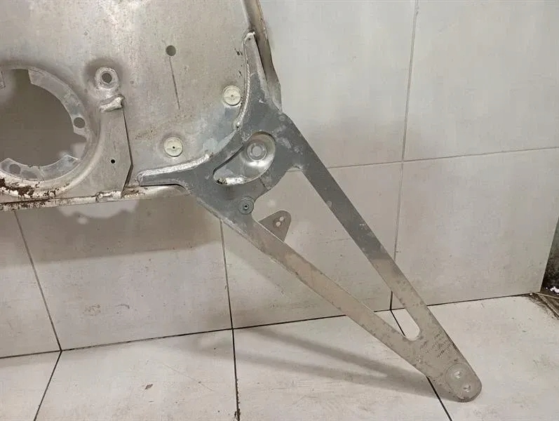 фото №8, Bmw 4 m4 g82 g22 підкладка 31109882098 молдинг підвіска