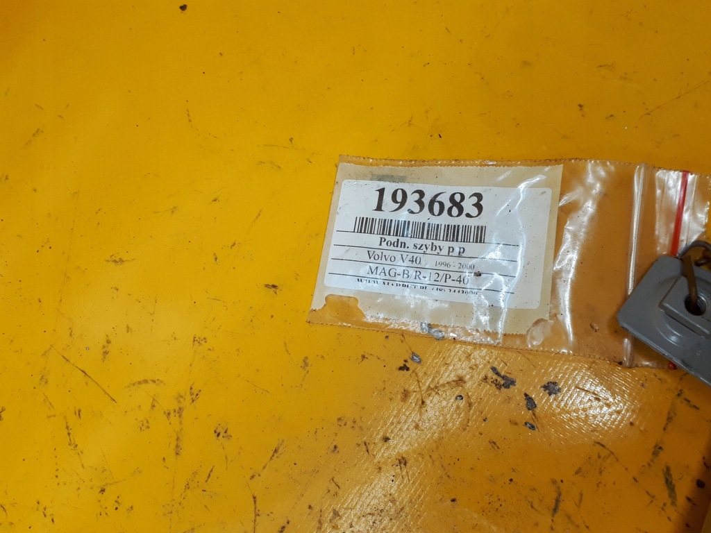 фото №8, Підйомник el.szyby правий перед volvo v40 96-00r