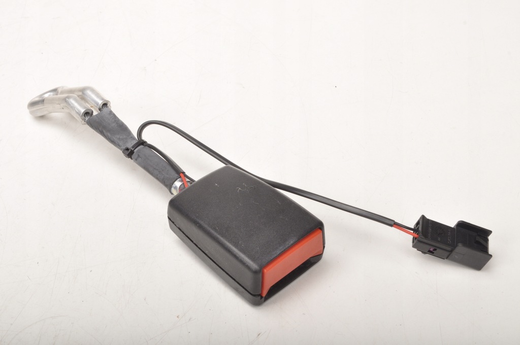 фото №1, Granturismo клипса ремней безопасности задняя 13r