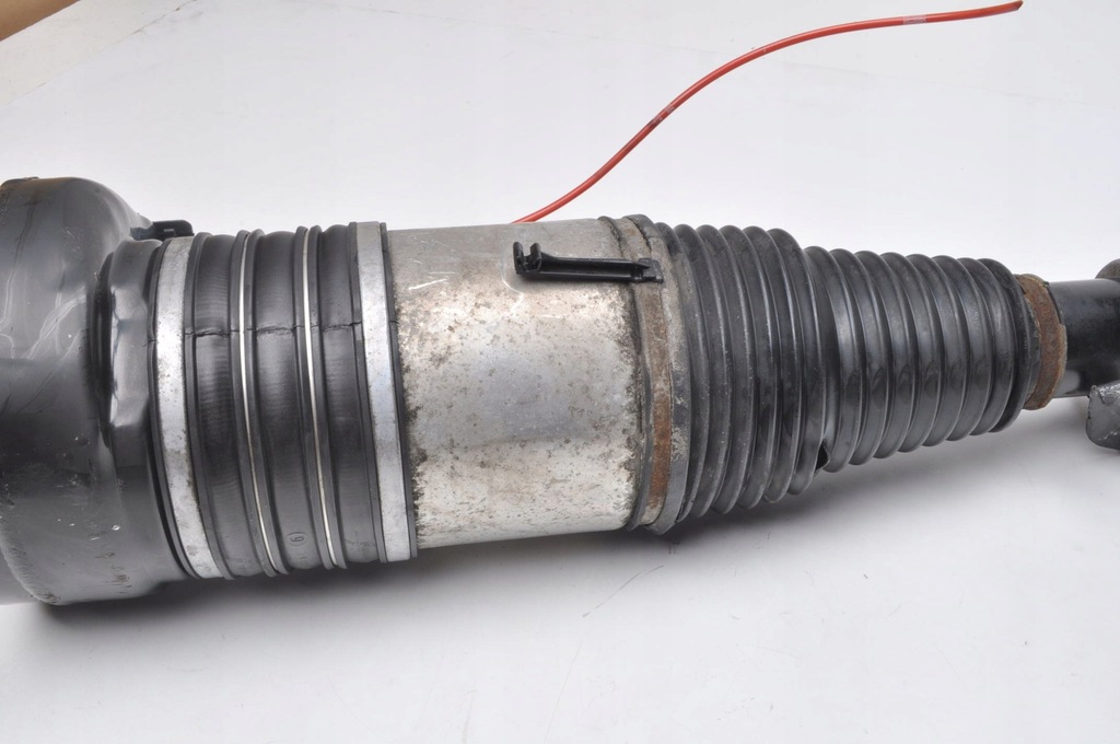 фото №9, Bentley bentayga 4.0 tdi амортизатор перед левый 4m0413037 4m0616039ah