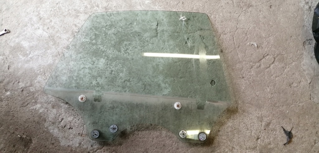 фото №1, Subaru legacy iv sedan стекло правый задняя