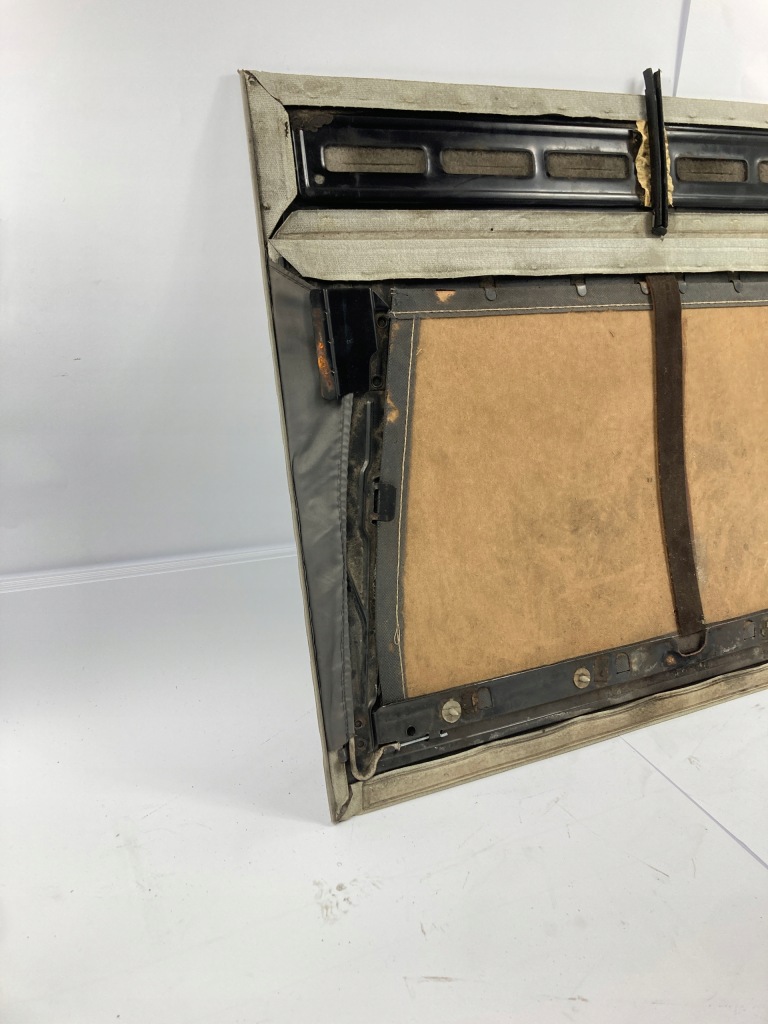 фото №7, Потолок люк обивка mercedes w124 sedan kombi