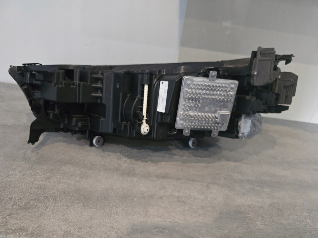 фото №8, Лампа права bmw ix i20 m60 laser комплектна