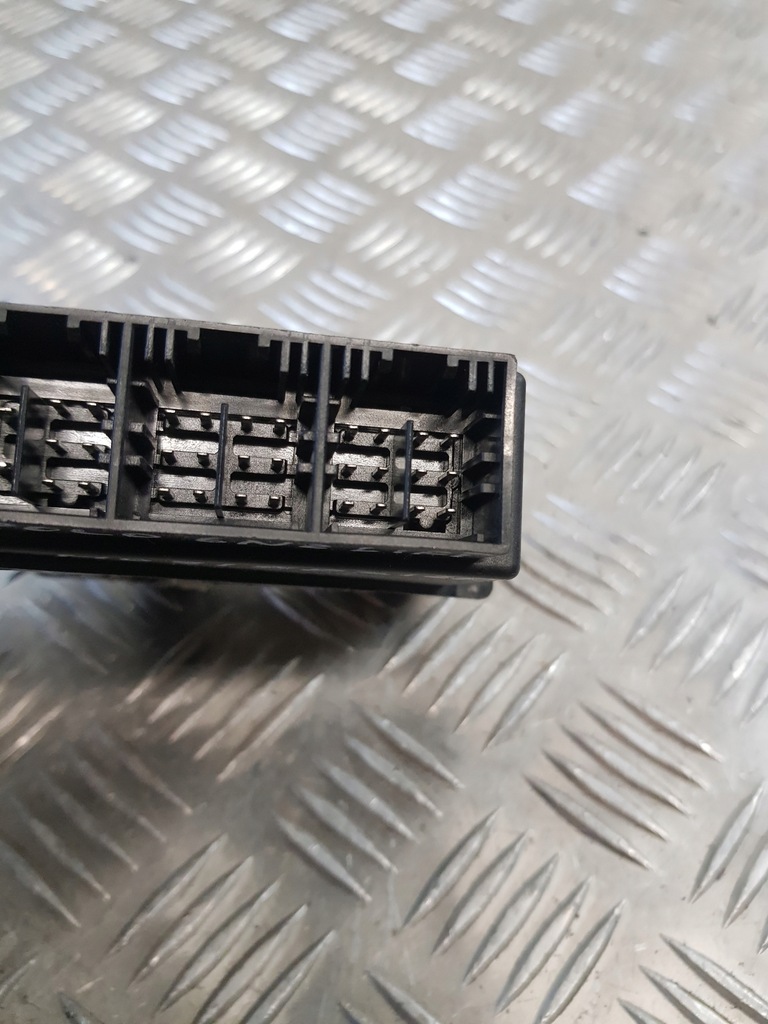 фото №9, Моторчик стекло левый перед 6q2959802a vw polo iii 6n2 lift