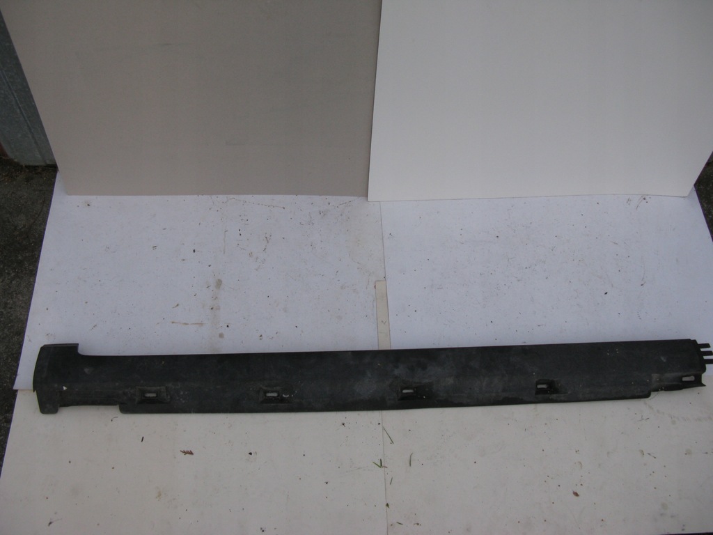 фото №2, Passat b6 молдинг поріг ліва 3c0853855a