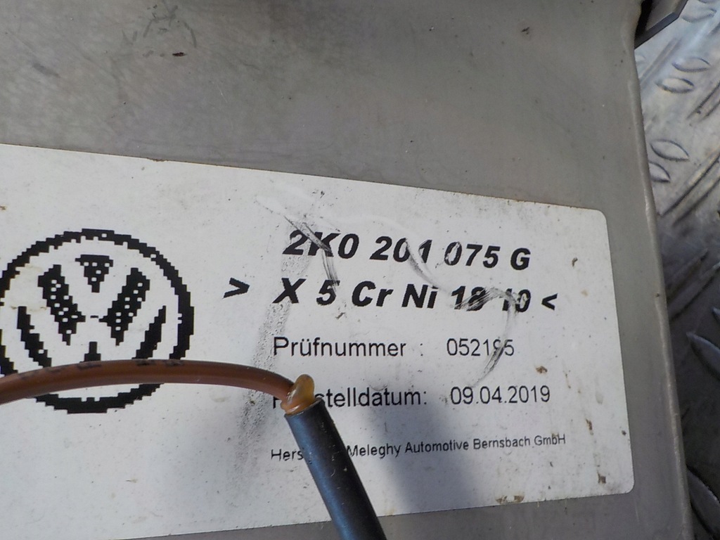 фото №15, Vw caddy iv 20- zdiornik cng 2k0201075g