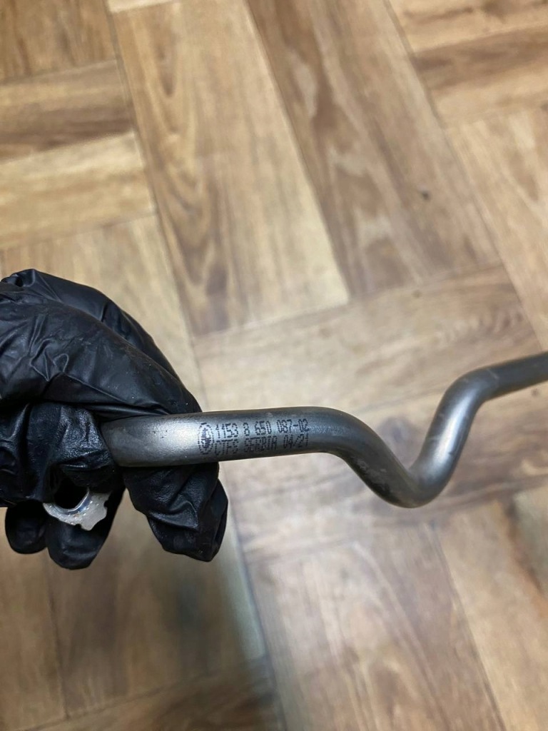 Bmw шланг патрубок трубка турбонагнітача g11 g12 740i 8650087 в Україні