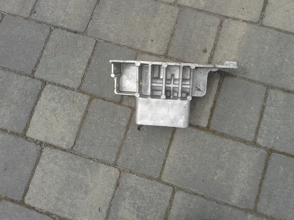 фото №1, Кронштейн бампера передній лівий defender l663