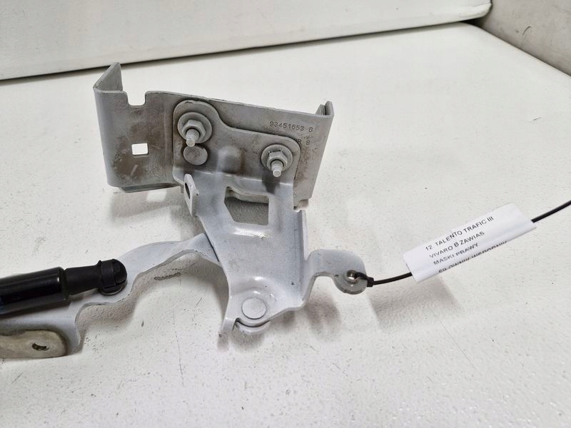 фото №8, Renault trafic iii vivaro b talento ii петля капот правий привід кронштейн