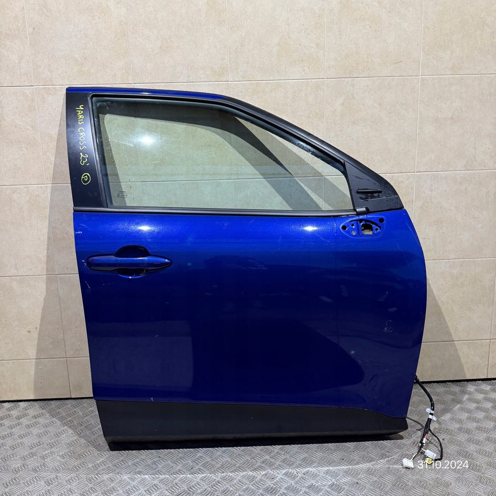 фото №1, Двері передні праве toyota yaris cross hybrid 2023 rok