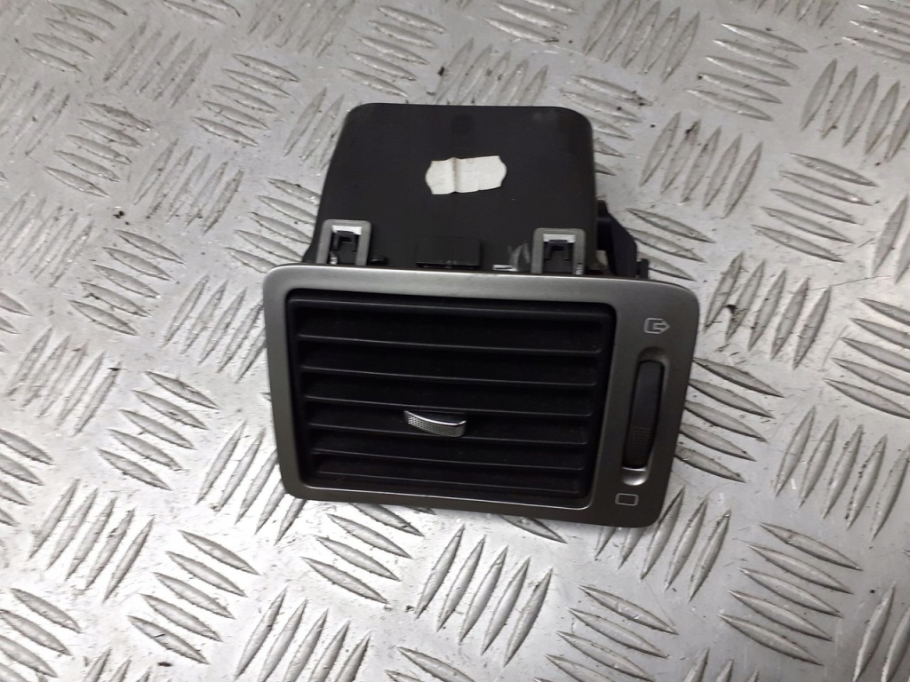 фото №1, Решётка обдув правая peugeot 307 9634498977