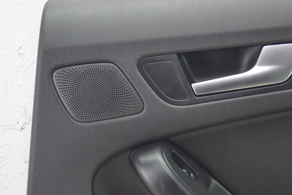 фото №6, Обшивка дверь правый задняя audi a4 b8