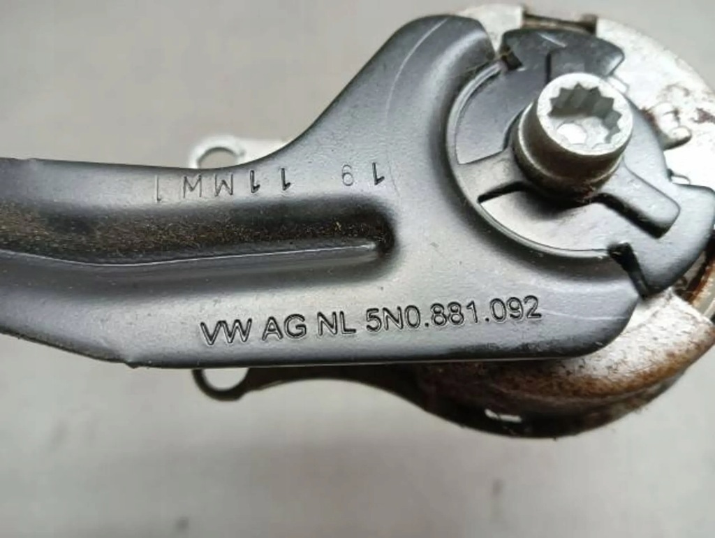 фото №5, Ручка механизм регулировки сиденье правый yeti tiguan 5n0881092