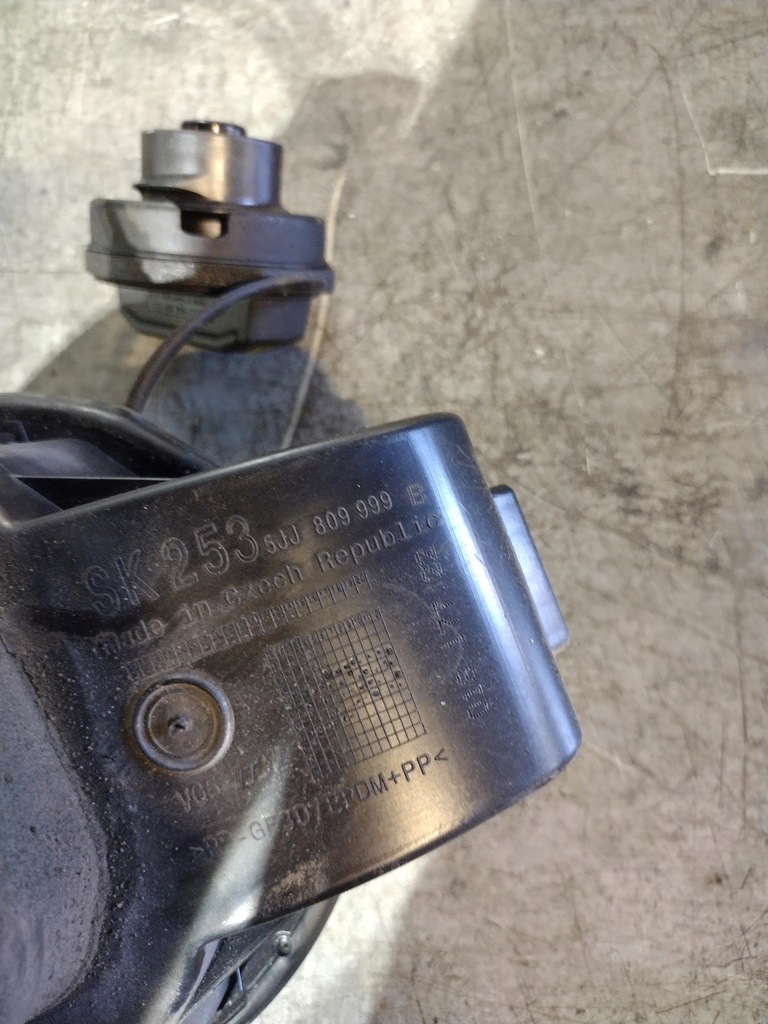 фото №5, Кришка заливної пального skoda rapid