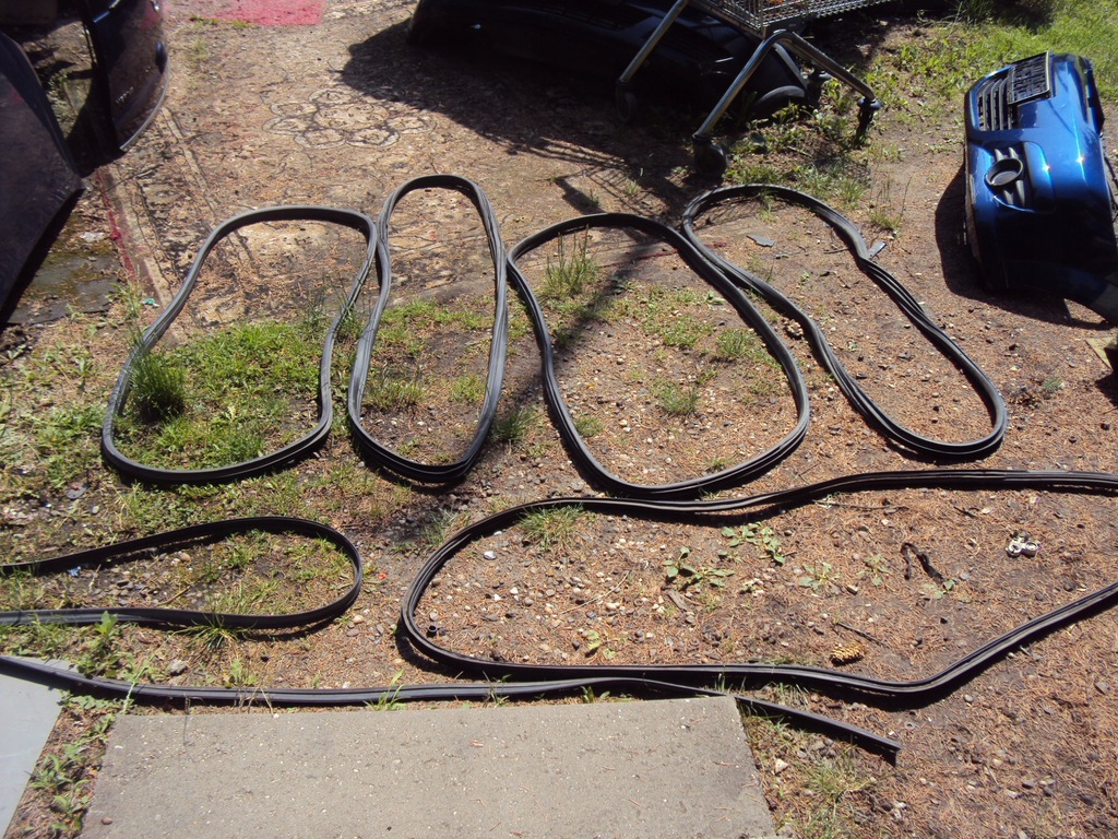 фото №1, Прокладка i дверь крышки meriva a