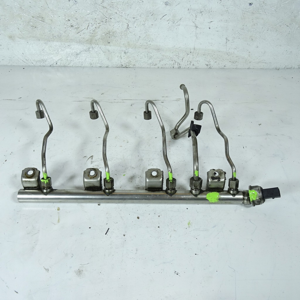 фото №1, Bmw 7 f01 f02 4.4 молдинг питающая правая 7547599